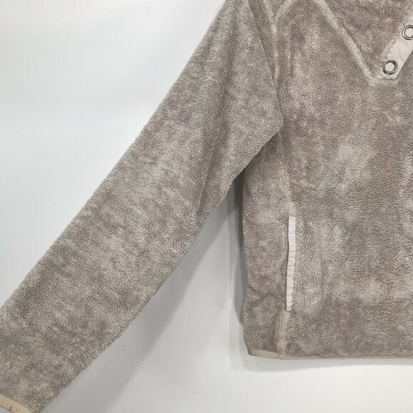 The North Face Mossbud Light Gray Snap Neck Fuzzy Pullover Sweatshirt - Picture 7 of 14